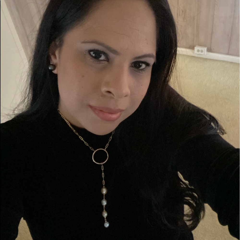 Authentic South Sea Pearl w/circle necklace